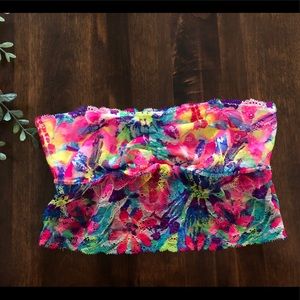 Victoria’s Secret Pink strapless bralette